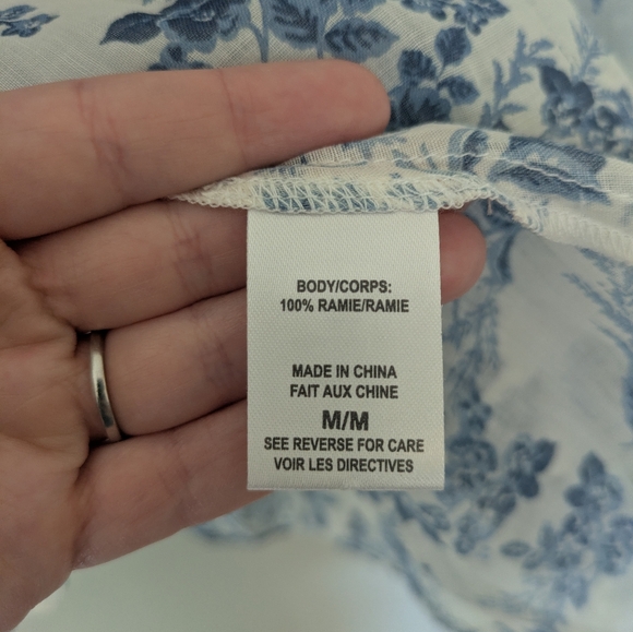 Cami NYC Vivi Boxy Floral Blouse Stonewash Floral Ramie White Blue Medium - Picture 9 of 12